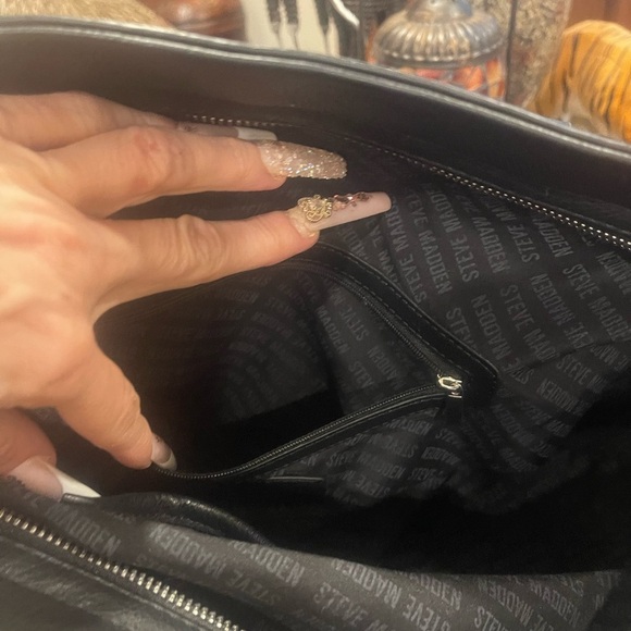 Steve Madden Black White Woven Satchel Purse Handbag Top Handle Gold Hardware​​ - Picture 8 of 10